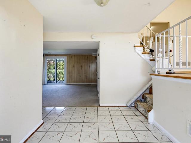 8 N Geier Court