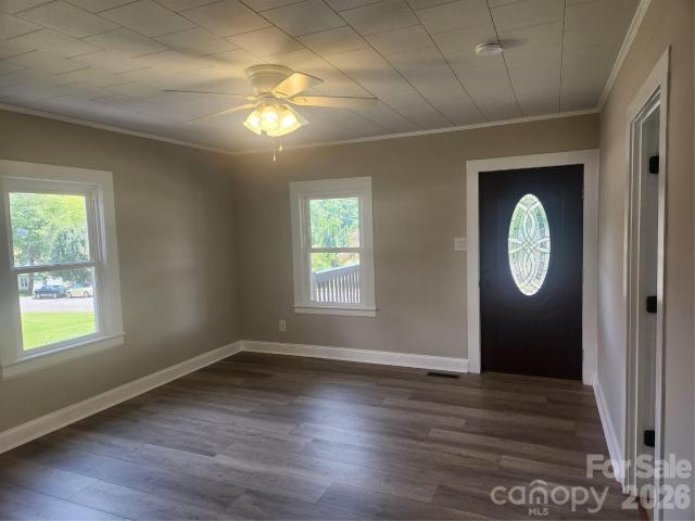 8 N summit Avenue