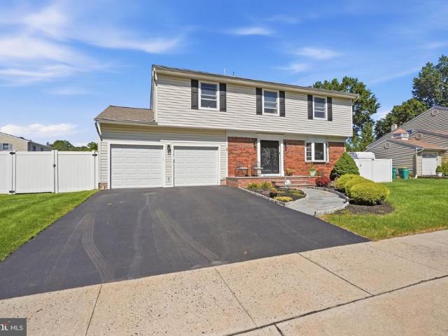 8 Nancia Drive