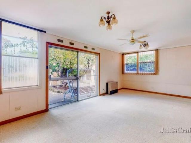 8 Nash Street, Glen Iris, Melbourne
