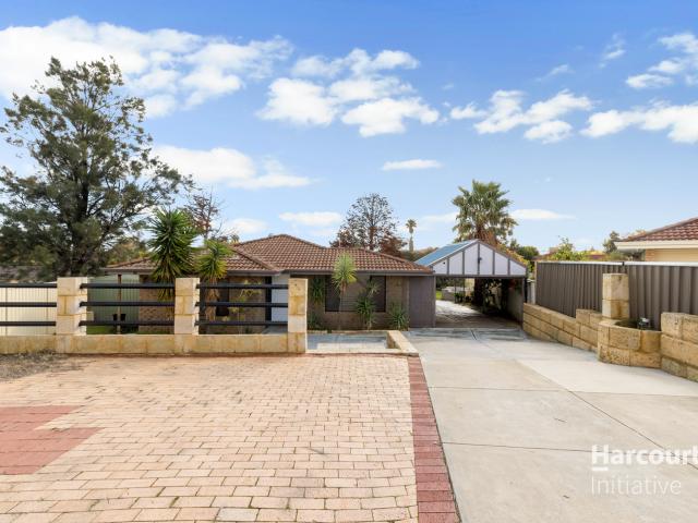 8 Norcott Vista, MARANGAROO, WA 6064