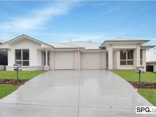 8 Oxspring Road, Farley Townhouse for rent Listed by Reagan K.