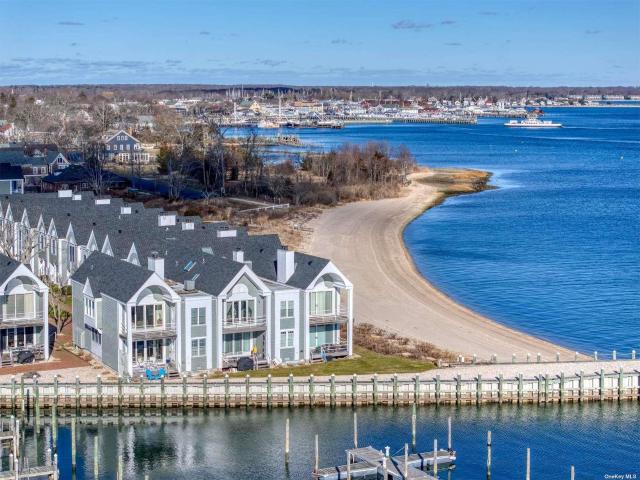 8 Oyster Pt, Greenport, NY 11944 | MLS #L3558