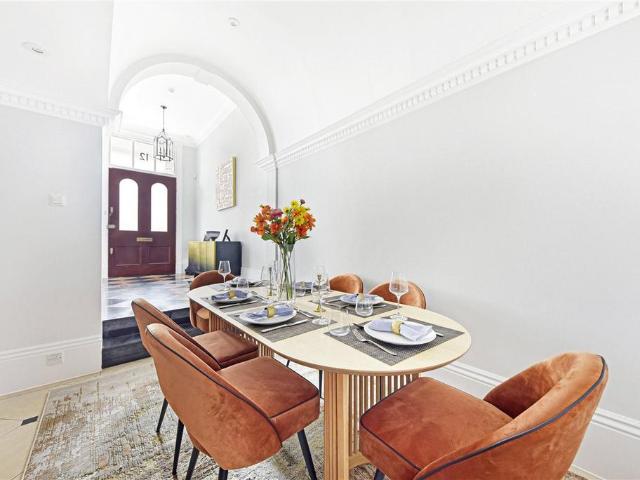 8 Observatory Gardens, London, W8 7HY, United Kingdom | 3 bed duplex for rent #121704735 | Rentberry