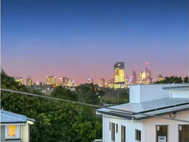 8 Athol Street, Yeronga, QLD 4104