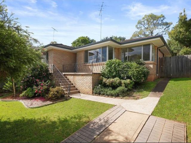 8 Alliott Street, Bradbury