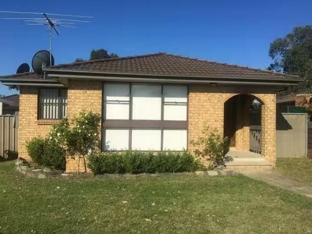 8 Anton Place, Bonnyrigg, NSW 2177