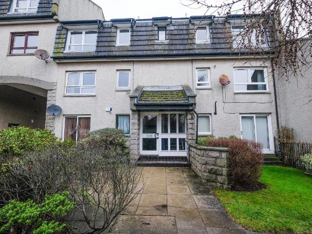 8 Ardarroch Court, Aberdeen AB24, 2 bed flat to rent, £850 pcm | PrimeLocation