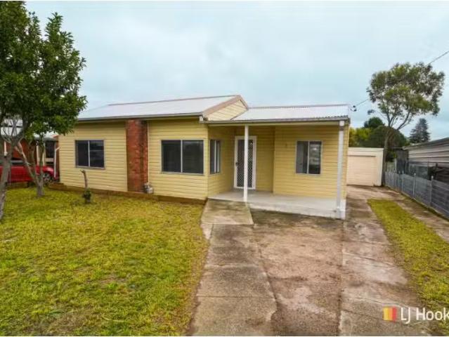 8 Buttress Place, Lithgow House for rent Listed by Lj Hooker.