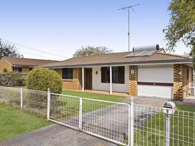 8 Barooga Court, Wilsonton Heights, QLD 4350