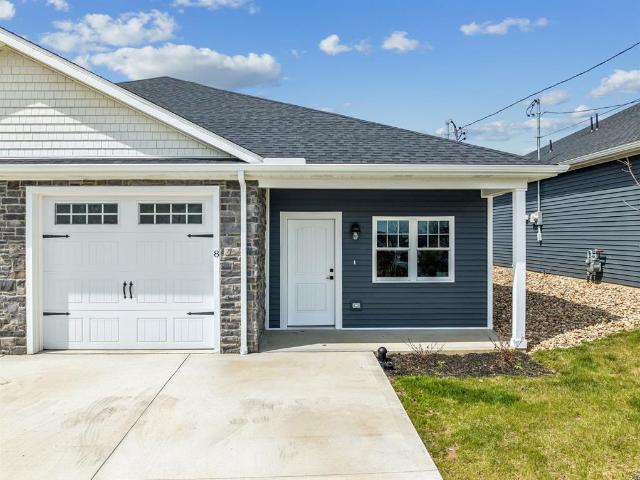 8 Barrington Ct, Monaca, PA 15061 | MLS #1748