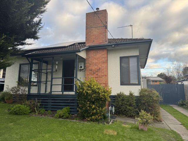 8 Bayley Street Moe