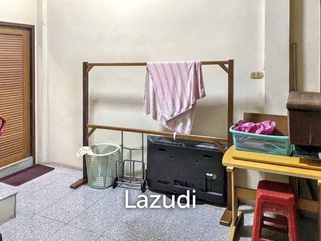 8 Bed 5 Bath 200 SQ.M Townhouse at Charoenkrung
