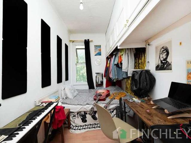 8 bed flat for sale