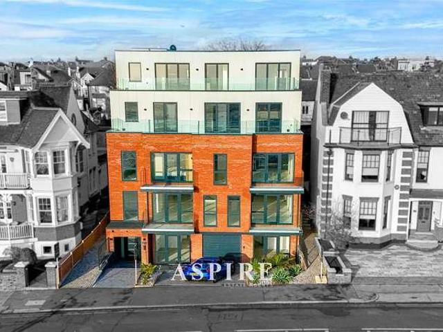 8 bed flat for sale