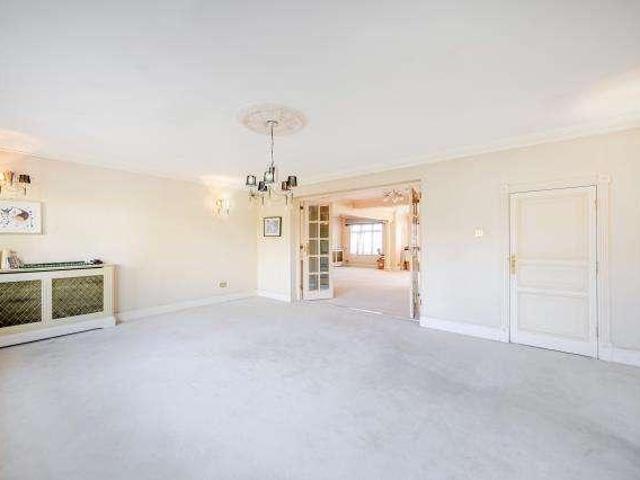 8 bed house for sale