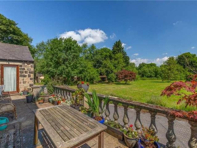 8 bed house for sale