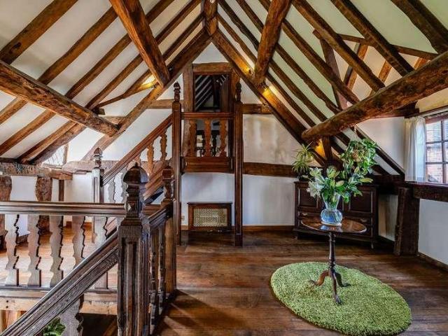 4 bed house for sale