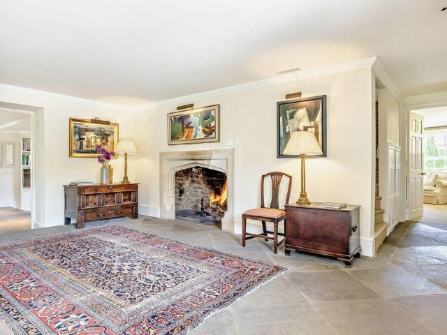 8 bedroom country house to rent