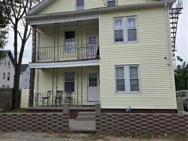 8 bedroom, Cumberland RI 02864 105723226