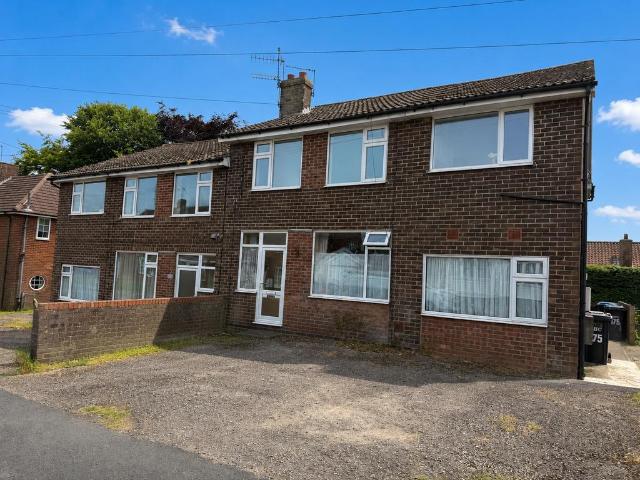 8 bedroom apartment for sale