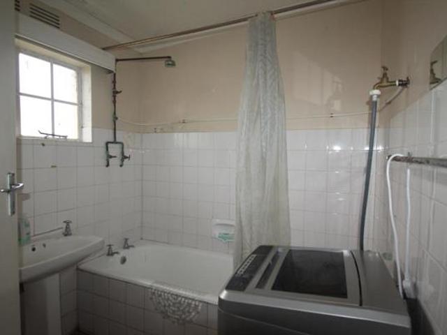 8 Bedroom Apartment in East Bank