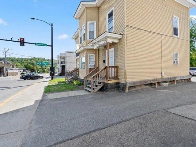 8 bedroom, Barre VT 05641 105442349