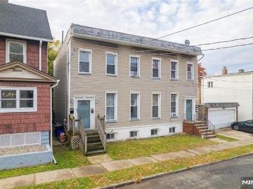 8 bedroom, Bloomfield NJ 07003 103162350
