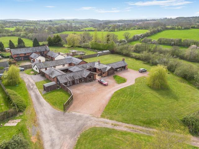 8 bedroom bungalow for sale