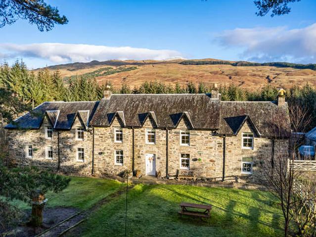 8 Bedroom Guest House Commercial