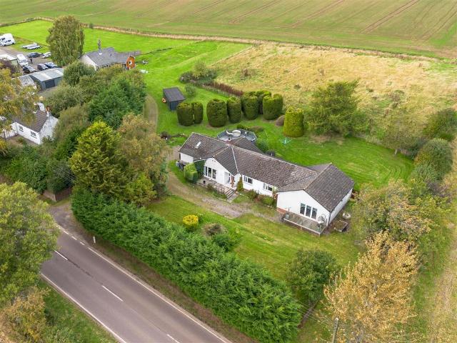 8 bedroom detached bungalow for sale