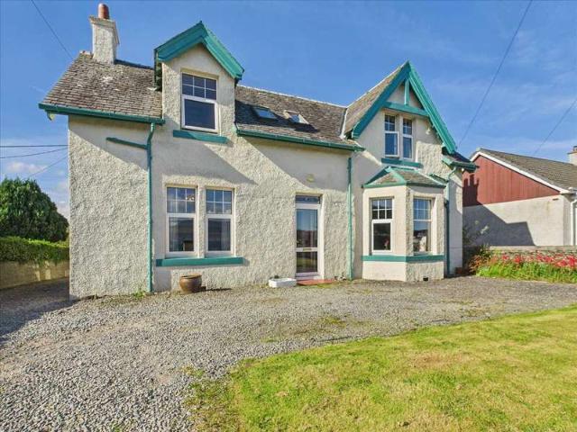 8 Bedroom Detached House