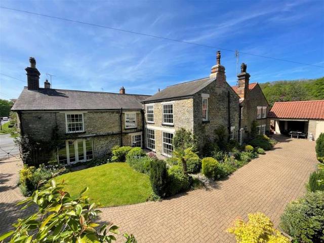 8 Bedroom Detached House