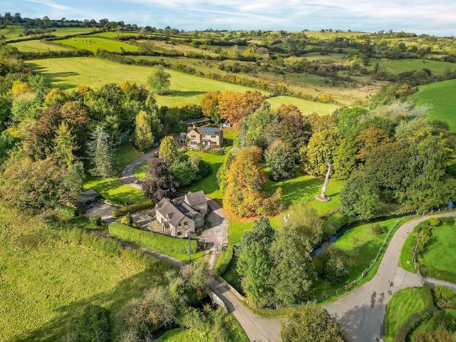 7 bedroom detached house for sale
