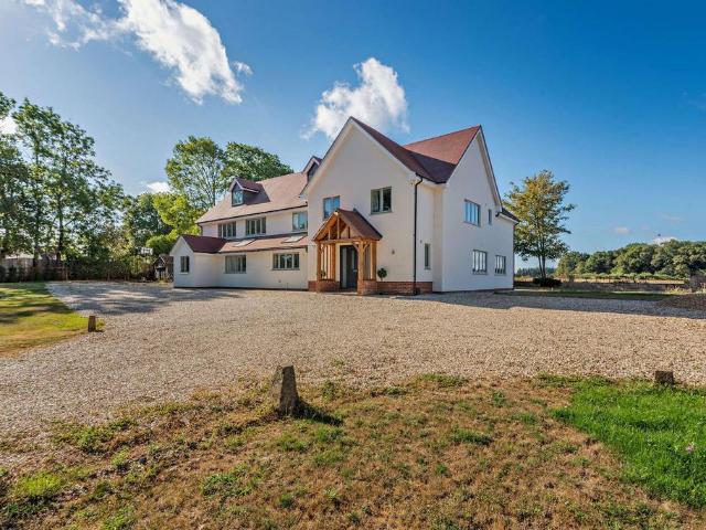 8 bedroom detached house for sale