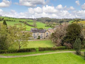 8 bedroom detached house for sale