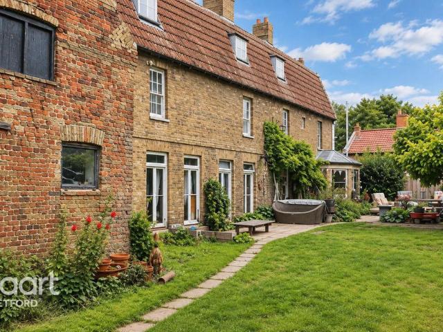 8 bedroom detached house for sale