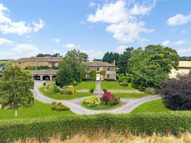 8 bedroom detached house for sale