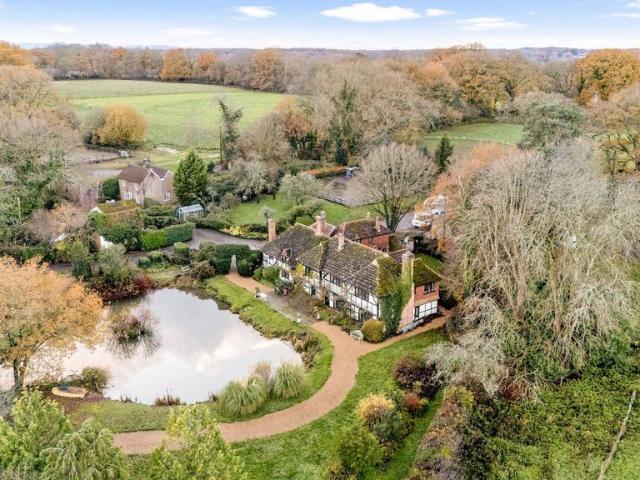 8 bedroom detached house for sale