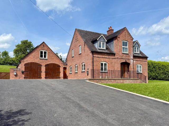 8 bedroom detached house for sale