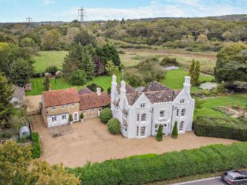 8 bedroom detached house for sale