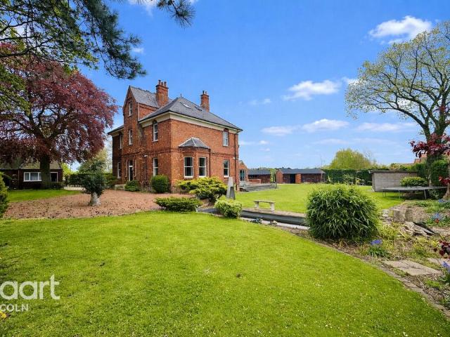 8 bedroom detached house to rent