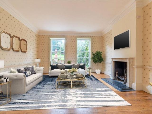 8 bedroom detached house to rent