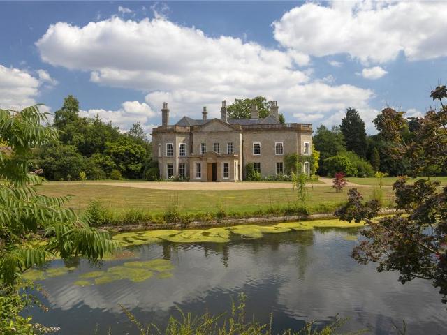 8 bedroom equestrian facility for sale