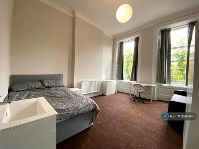 8 Bedroom Flat To Rent In Cecil Street, Glasgow, G12