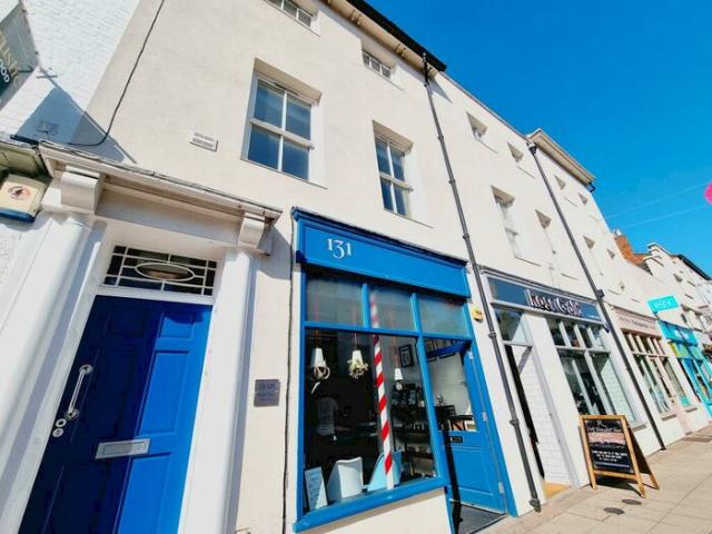 8 Bedroom Flat To Rent In Flat, Regent Street, Leamington Spa, CV32
