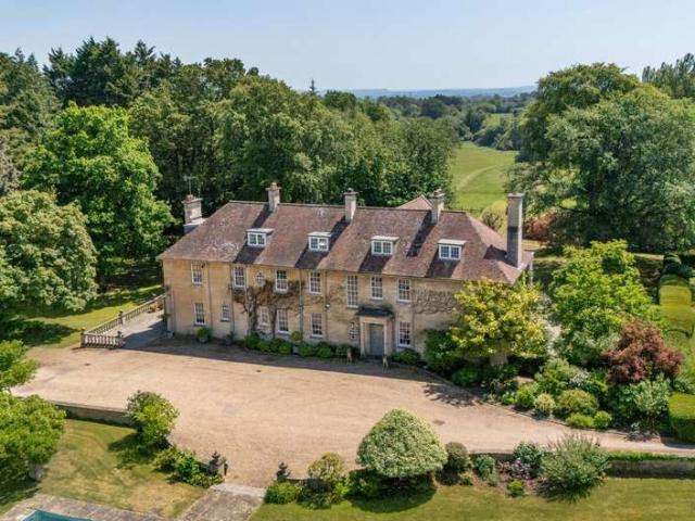 8 Bedroom House
