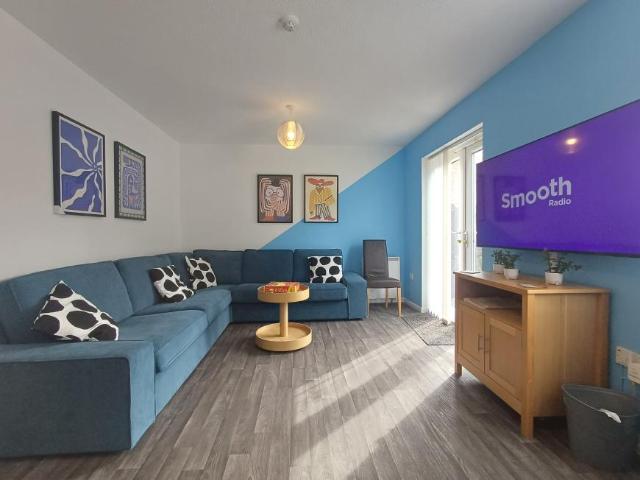 8 Bedroom House Dunkirk East Midlands 98919317