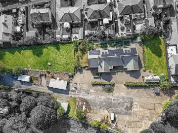 8 bedroom house for sale
