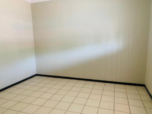 8 Bedroom House For Sale in Bezuidenhout Valley